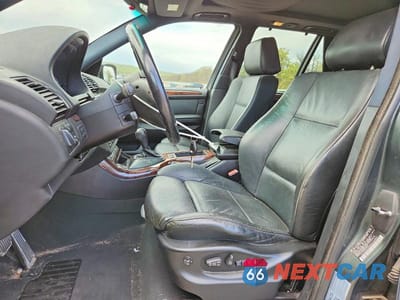 Zdjęcie 7 z 13 samochodu: 2006 BMW X5 4.4I VIN:5UXFB53526LV24393 - miniatura