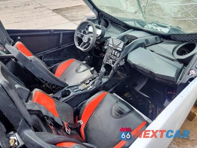 Piąte zdjęcie samochodu w środku: 2020 CAN-AM MAVERICK X3 UTILITY VEHICLE VIN:3JBVXAV43LK000688 - miniatura