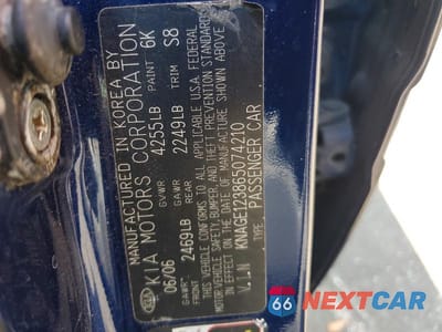 Zdjęcie 12 z 12 samochodu: 2006 KIA OPTIMA LX VIN:KNAGE123865074210 - miniatura
