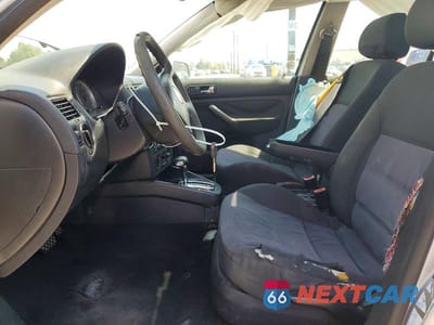 Zdjęcie 7 z 12 samochodu: 2004 VOLKSWAGEN JETTA S VIN:3VWSA69M94M093082 - miniatura