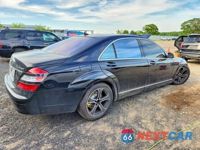 Trzecie zdjęcie samochodu z tyłu: 2008 MERCEDES-BENZ S 550 4MATIC VIN:WDDNG86X28A193137 - miniatura