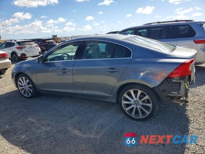 Drugie zdjęcie samochodu z przodu: 2016 VOLVO S60 VIN:LYV402FM0GB099911 - miniatura