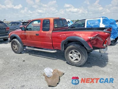 Drugie zdjęcie samochodu z przodu: 2001 TOYOTA TACOMA XTRACAB PRERUNNER VIN:5TESM92N61Z824046 - miniatura