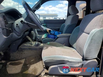 Zdjęcie 7 z 12 samochodu: 1996 TOYOTA TACOMA XTRACAB SR5 VIN:4TAWN74N3TZ104990 - miniatura