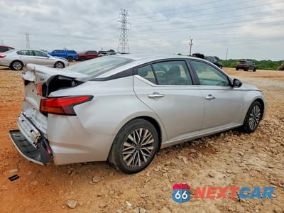 Trzecie zdjęcie samochodu z tyłu: 2024 NISSAN ALTIMA 2.5 SV VIN:1N4BL4DV5RN341428 - miniatura