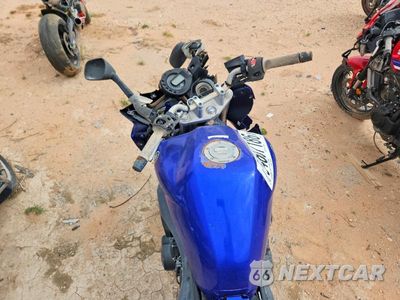 Zdjęcie 6 z 8 samochodu: 2006 YAMAHA FZ6 S VIN:JYARJ08E46A007648 - miniatura