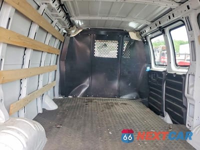Zdjęcie 10 z 14 samochodu: 2024 GMC SAVANA G2500 VIN:1GTW7AFP7R1236586 - miniatura