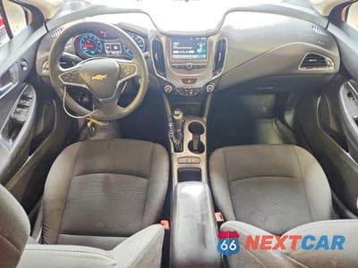 Zdjęcie 8 z 12 samochodu: 2017 CHEVROLET CRUZE LT VIN:1G1BE5SMXH7243060 - miniatura