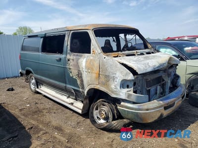 Czwarte zdjęcie samochodu z boku: 1999 DODGE RAM WAGON B2500 VIN:2B4JB25Y4XK572154 - miniatura