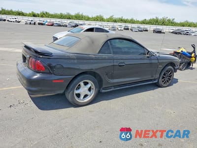 Trzecie zdjęcie samochodu z tyłu: 1996 FORD MUSTANG GT VIN:1FALP45X7TF225268 - miniatura