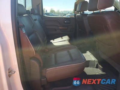 Zdjęcie 10 z 12 samochodu: 2017 CHEVROLET SILVERADO K1500 HIGH COUNTRY VIN:3GCUKTEJXHG204973 - miniatura
