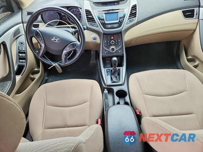 Zdjęcie 8 z 12 samochodu: 2016 HYUNDAI ELANTRA VALUE EDITION VIN:KMHDH4AEXGU618730 - miniatura