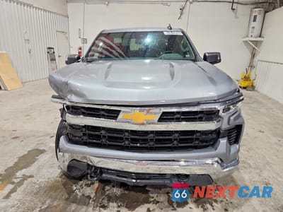 Piąte zdjęcie samochodu w środku: 2026 CHEVROLET SILVERADO K1500 LT VIN:2GCUKDED3T1114615 - miniatura