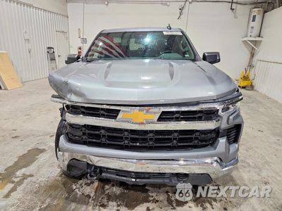 Piąte zdjęcie samochodu w środku: 2026 CHEVROLET SILVERADO K1500 LT VIN:2GCUKDED3T1114615 - miniatura