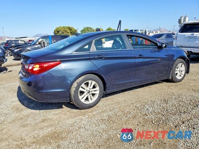 Trzecie zdjęcie samochodu z tyłu: 2012 HYUNDAI SONATA GLS VIN:5NPEB4AC4CH430010 - miniatura