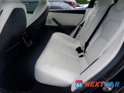 Zdjęcie 10 z 12 samochodu: 2024 TESLA MODEL 3 VIN:5YJ3E1EB2RF822019 - miniatura