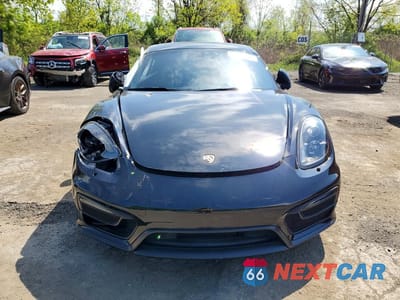 Piąte zdjęcie samochodu w środku: 2016 PORSCHE CAYMAN GTS VIN:WP0AB2A80GK185826 - miniatura