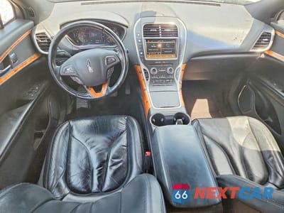 Zdjęcie 8 z 12 samochodu: 2017 LINCOLN MKX SELECT VIN:2LMPJ8KR1HBL22257 - miniatura