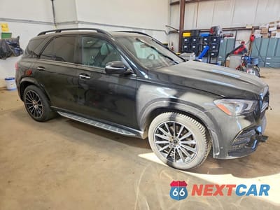Czwarte zdjęcie samochodu z boku: 2023 MERCEDES-BENZ GLE 450 4MATIC VIN:4JGFB5KB0PA847701 - miniatura