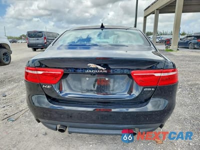 Zdjęcie 6 z 13 samochodu: 2018 JAGUAR XE VIN:SAJAR4FX0JCP34726 - miniatura