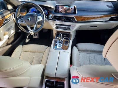 Zdjęcie 8 z 12 samochodu: 2016 BMW 750 I VIN:WBA7F0C55GGM20713 - miniatura