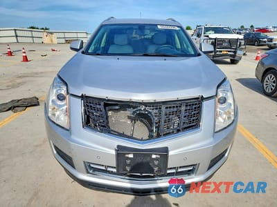 Piąte zdjęcie samochodu w środku: 2016 CADILLAC SRX LUXURY COLLECTION VIN:3GYFNBE34GS584636 - miniatura