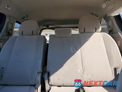 Zdjęcie 10 z 14 samochodu: 2020 TOYOTA SIENNA LE VIN:5TDKZ3DC2LS055992 - miniatura