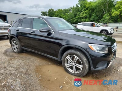 Czwarte zdjęcie samochodu z boku: 2016 MERCEDES-BENZ GLC 300 VIN:WDC0G4JB9GF091127 - miniatura