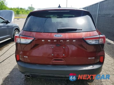 Zdjęcie 6 z 13 samochodu: 2021 FORD ESCAPE SE VIN:1FMCU9G67MUB00980 - miniatura