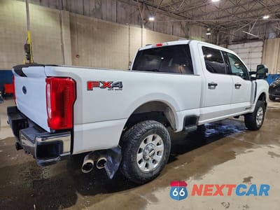 Trzecie zdjęcie samochodu z tyłu: 2024 FORD F250 SUPER DUTY VIN:1FT8W2BT5REC22330 - miniatura