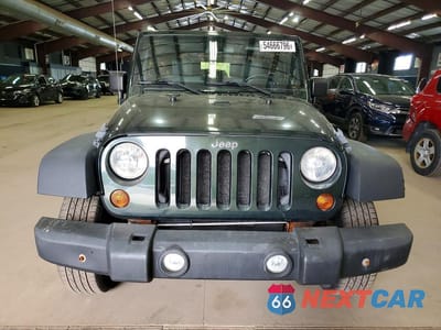 Piąte zdjęcie samochodu w środku: 2010 JEEP WRANGLER SPORT VIN:1J4AA2D11AL196699 - miniatura