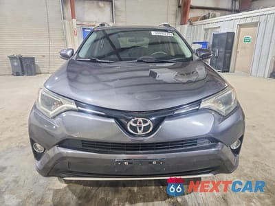 Piąte zdjęcie samochodu w środku: 2016 TOYOTA RAV4 XLE VIN:2T3RFREV9GW448449 - miniatura
