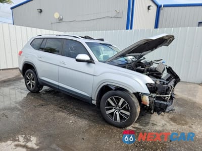 Czwarte zdjęcie samochodu z boku: 2018 VOLKSWAGEN ATLAS VIN:1V2BR2CA6JC500287 - miniatura