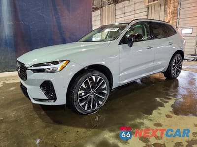 2026 VOLVO XC60 ULTRA YV4M12RM4T1415124 - główne zdjęcie licytacji z USA - miniatura