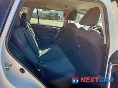 Zdjęcie 10 z 12 samochodu: 2019 TOYOTA RAV4 XLE VIN:2T3W1RFV7KC008112 - miniatura