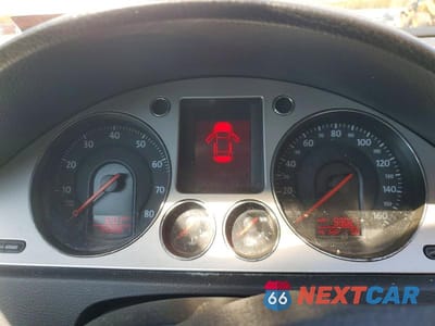 Zdjęcie 9 z 12 samochodu: 2008 VOLKSWAGEN PASSAT KOMFORT VIN:WVWAK73C68E252198 - miniatura
