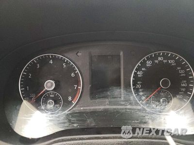 Zdjęcie 9 z 12 samochodu: 2015 VOLKSWAGEN PASSAT S VIN:1VWAT7A37FC104938 - miniatura