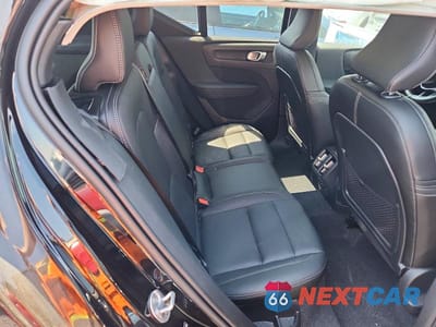Zdjęcie 11 z 13 samochodu: 2025 VOLVO XC40 PLUS VIN:YV4L12UC7S2558863 - miniatura
