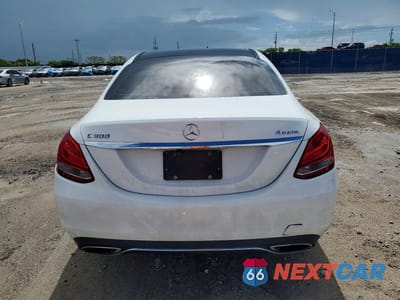 Zdjęcie 6 z 12 samochodu: 2016 MERCEDES-BENZ C 300 4MATIC VIN:55SWF4KB0GU156080 - miniatura