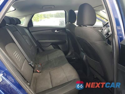 Zdjęcie 10 z 12 samochodu: 2019 KIA FORTE S VIN:3KPF34AD3KE104079 - miniatura