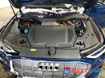 Zdjęcie 11 z 12 samochodu: 2022 AUDI E-TRON PREMIUM PLUS VIN:WA1LAAGE4NB032456 - miniatura