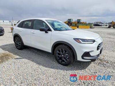 Czwarte zdjęcie samochodu z boku: 2025 HONDA HR-V SPORT VIN:3CZRZ2H50SM738237 - miniatura