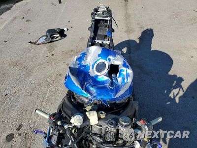 Piąte zdjęcie samochodu w środku: 2014 SUZUKI GSX-R600 VIN:JS1GN7FA8E2100491 - miniatura