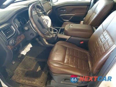 Zdjęcie 7 z 12 samochodu: 2021 NISSAN TITAN PLATINUM RESERVE VIN:1N6AA1ED1MN517445 - miniatura