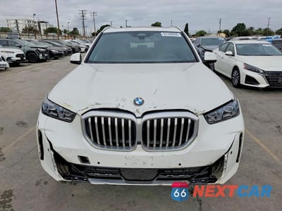 Piąte zdjęcie samochodu w środku: 2025 BMW X5 XDRIVE40I VIN:5UX23EU00S9Z14690 - miniatura