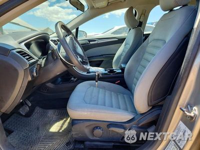 Zdjęcie 7 z 12 samochodu: 2015 FORD FUSION S VIN:3FA6P0G75FR213856 - miniatura
