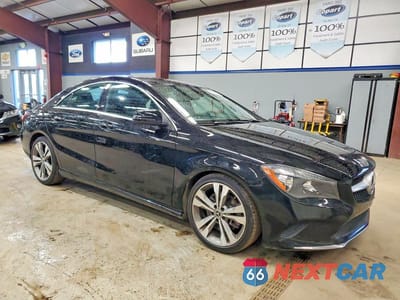 Czwarte zdjęcie samochodu z boku: 2019 MERCEDES-BENZ CLA 250 4MATIC VIN:WDDSJ4GB8KN723398 - miniatura