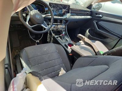 Zdjęcie 8 z 12 samochodu: 2025 VOLKSWAGEN JETTA SE VIN:3VW7X7BU5SM087832 - miniatura