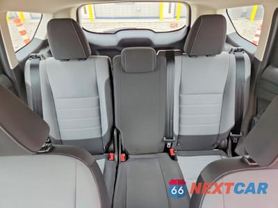 Zdjęcie 10 z 13 samochodu: 2018 FORD ESCAPE S VIN:1FMCU0F72JUA80784 - miniatura