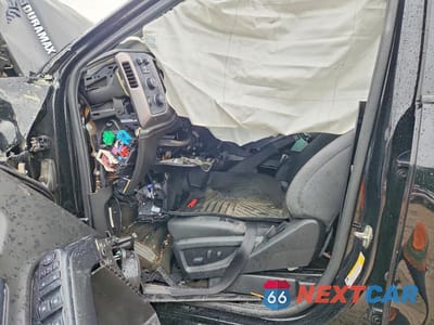 Zdjęcie 7 z 12 samochodu: 2018 GMC SIERRA K2500 SLT VIN:1GT12TEY5JF191749 - miniatura